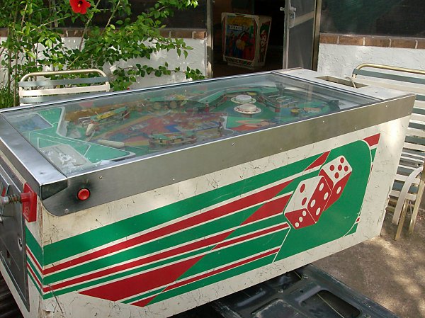Inder Seven Winner Pinball Cabinet